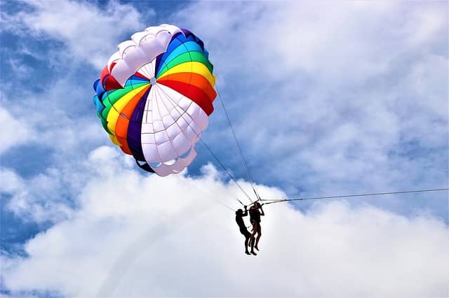 parasailing in tandem